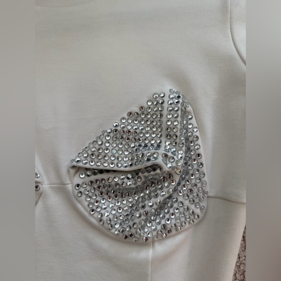 AREA | top - Picture 3 of 4